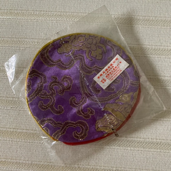 Handbags - NWT South Korean Handmade Lavender Coin Purse!